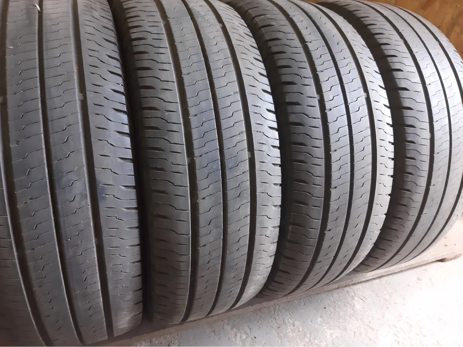Придбати вживані шини Continental Van Contact Eco … 235/65 R 16C Вживані шини з Європи Continental Van Contact Eco … 235/65 R 16C