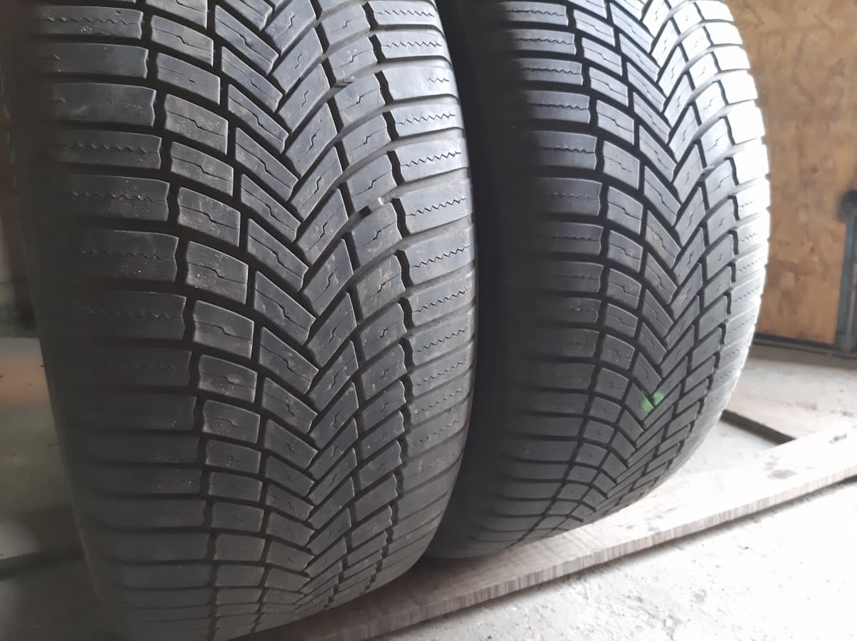 Придбати вживані шини Bridgestone Winter Control A005 Evo 255/45 R 20 Вживані шини з Європи Bridgestone Winter Control A005 Evo 255/45 R 20