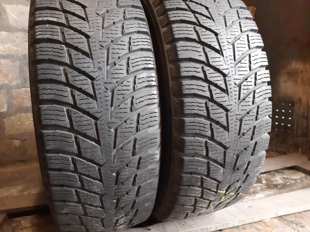 Придбати вживані шини Nokian Snow Proof C 215/70 R 15C Вживані шини з Європи Nokian Snow Proof C 215/70 R 15C