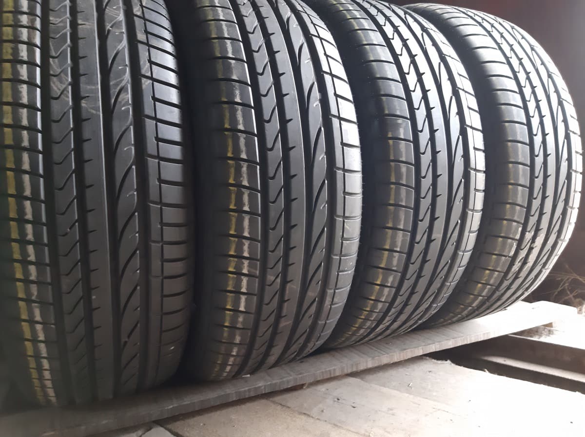 Придбати вживані шини Bridgestone Dueler HP Sport 235/55 R 19 Вживані шини з Європи Bridgestone Dueler HP Sport 235/55 R 19
