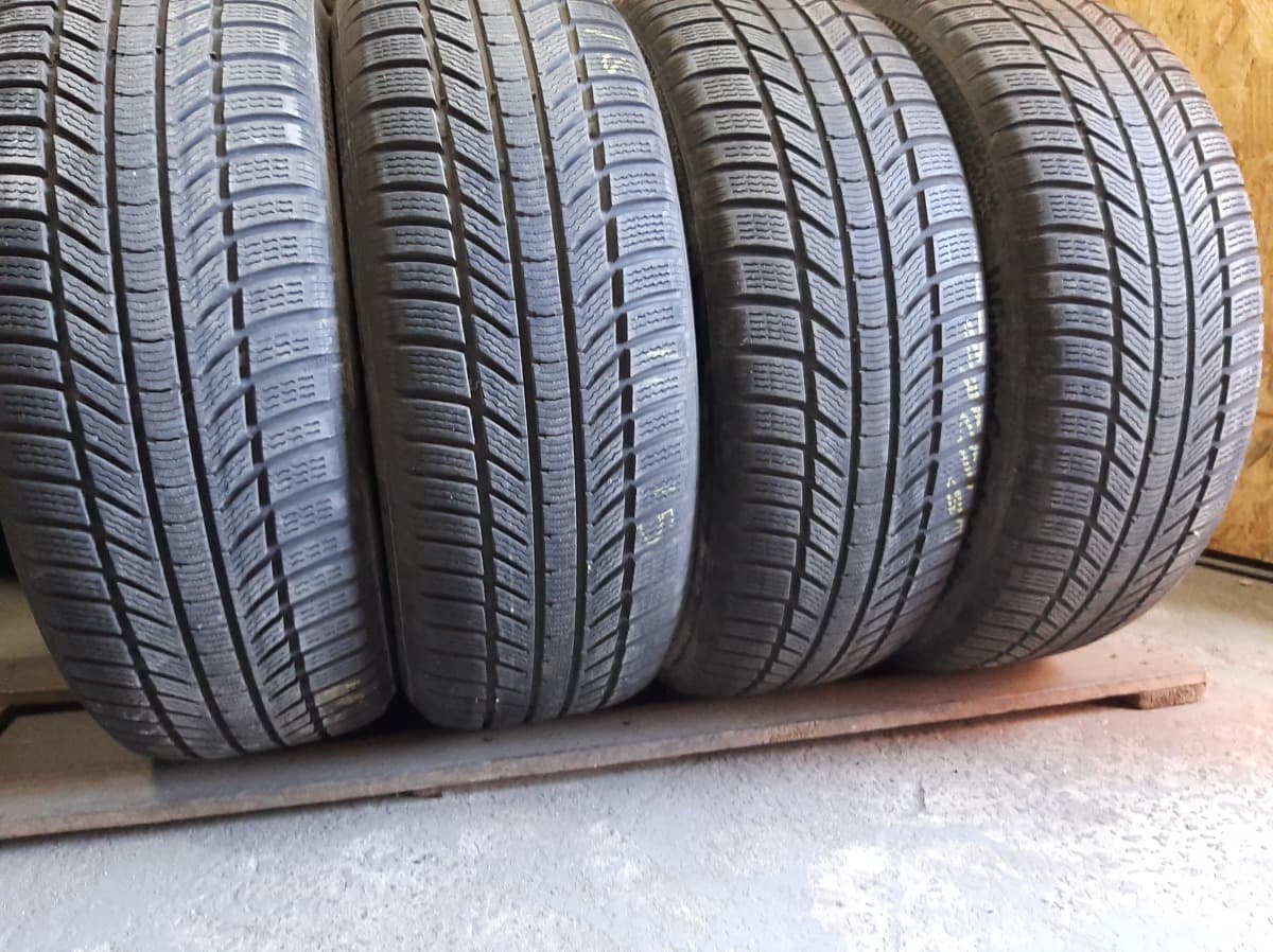 Придбати вживані шини Continental WinterContact TS870P 235/55 R 18 Вживані шини з Європи Continental WinterContact TS870P 235/55 R 18