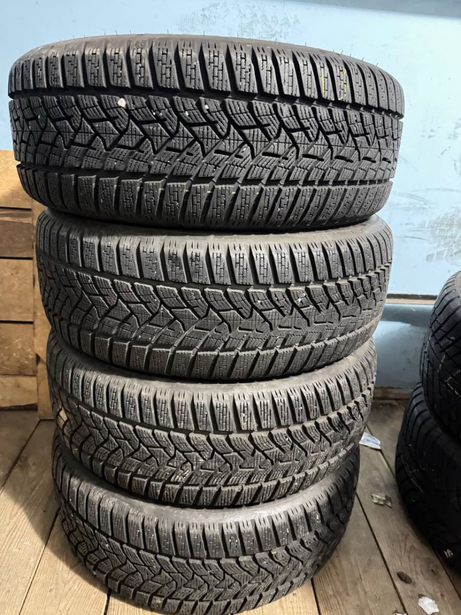 Придбати вживані шини Dunlop Winter Sport 5 . 205/55 R 16 Вживані шини з Європи Dunlop Winter Sport 5 . 205/55 R 16