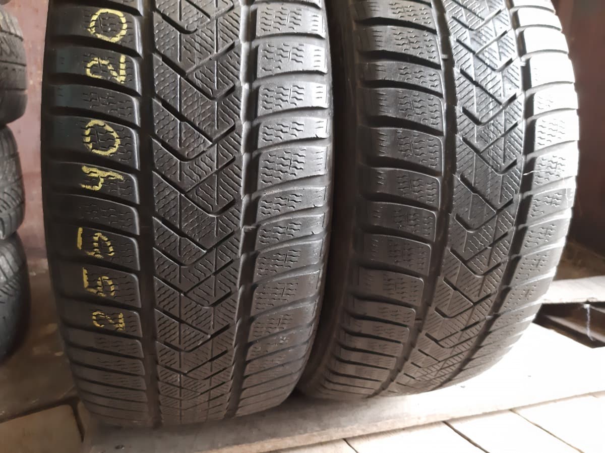 Придбати вживані шини Pirelli Sottozero 3 … 255/40 R 20 Вживані шини з Європи Pirelli Sottozero 3 … 255/40 R 20