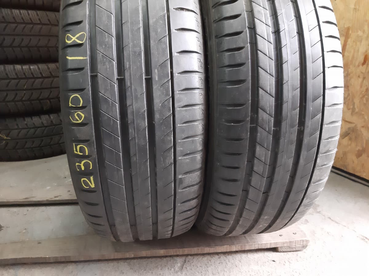 Придбати вживані шини Michelin Latitude Sport 3 / 235/60 R 18 Вживані шини з Європи Michelin Latitude Sport 3 / 235/60 R 18