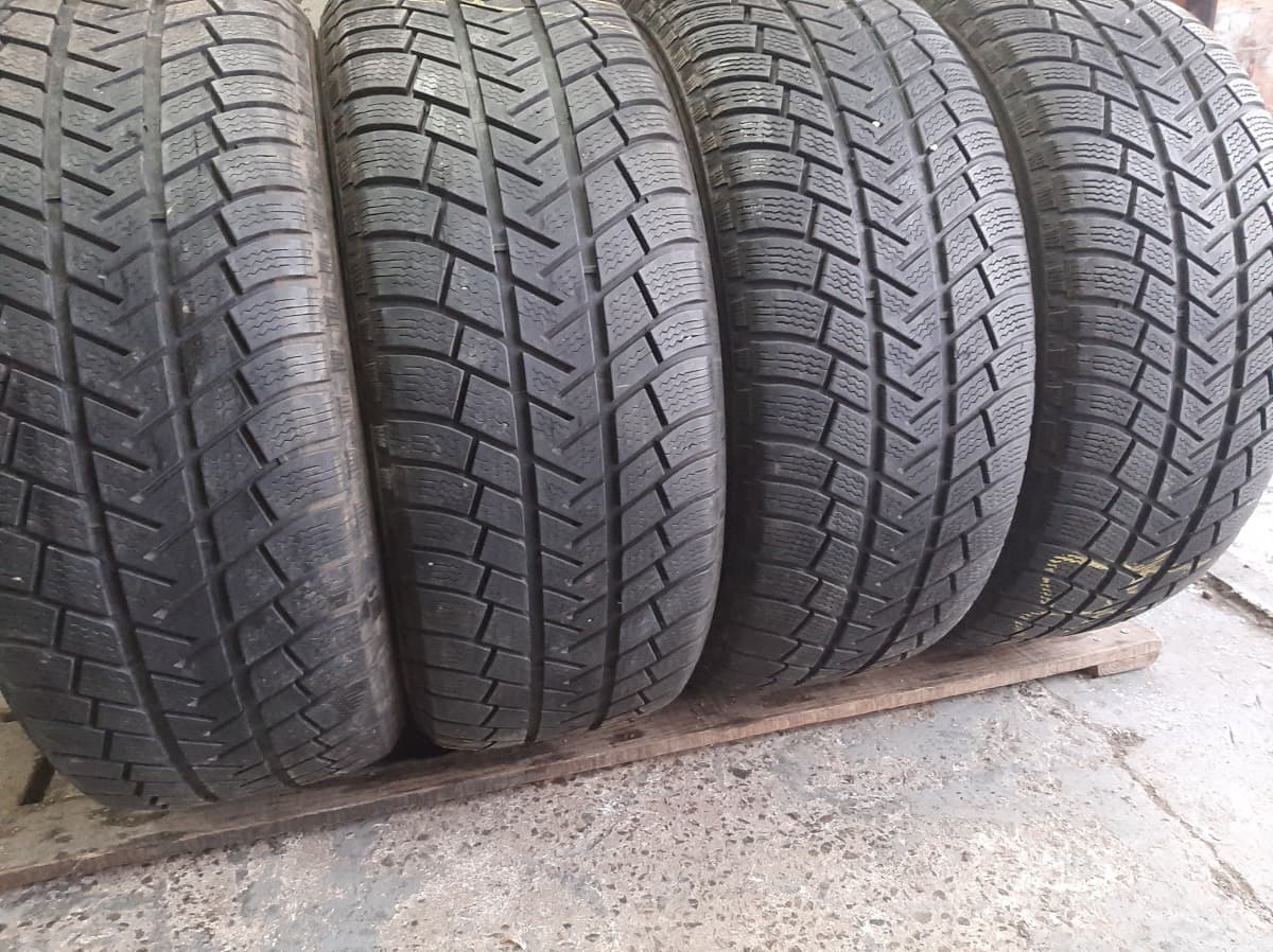 Придбати вживані шини Michelin Latitude Alpin … 255/50 R 19 Вживані шини з Європи Michelin Latitude Alpin … 255/50 R 19