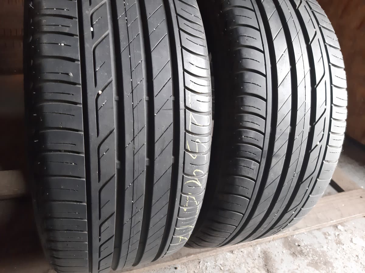 Придбати вживані шини Bridgestone Turanza T 001 225/45 R 17 Вживані шини з Європи Bridgestone Turanza T 001 225/45 R 17