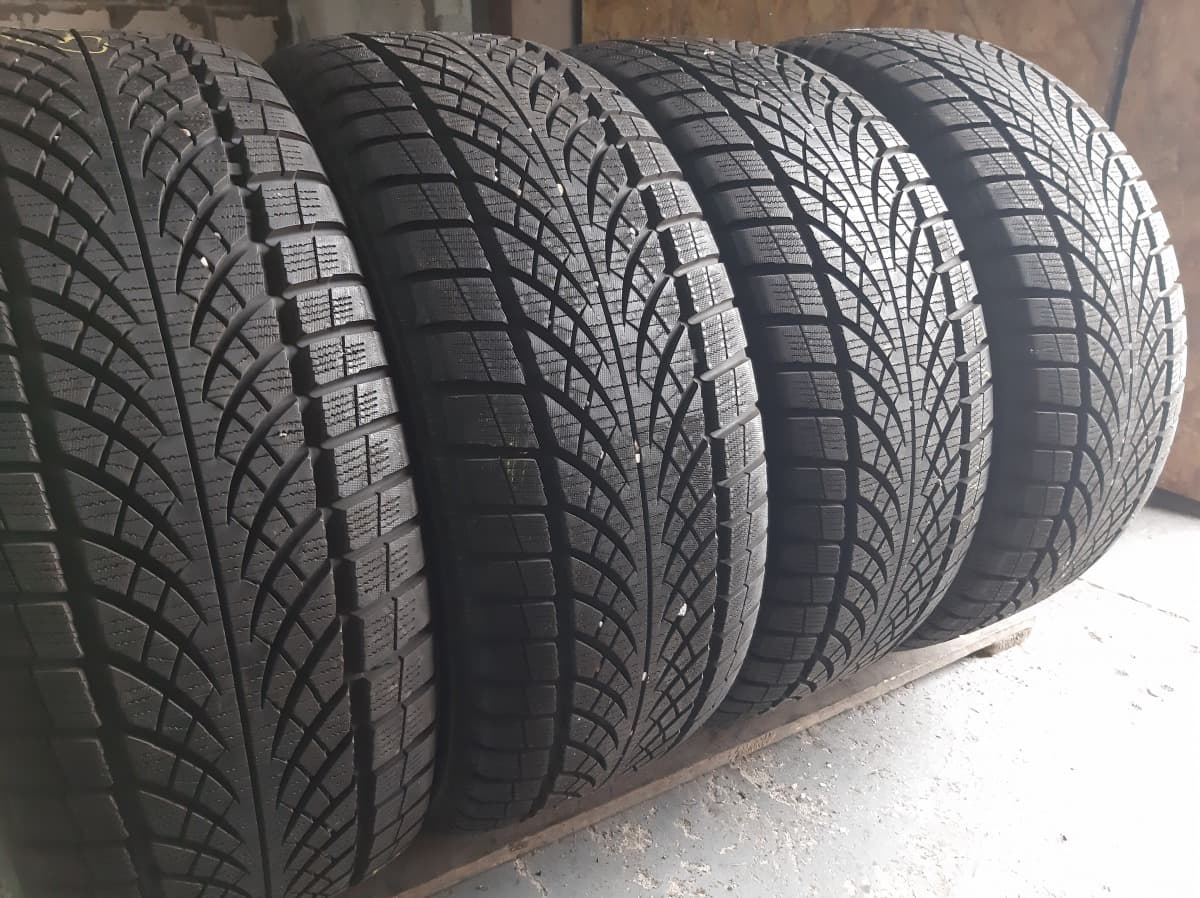 Придбати вживані шини Kenda Wintergen 2 235/50 R 18 Вживані шини з Європи Kenda Wintergen 2 235/50 R 18
