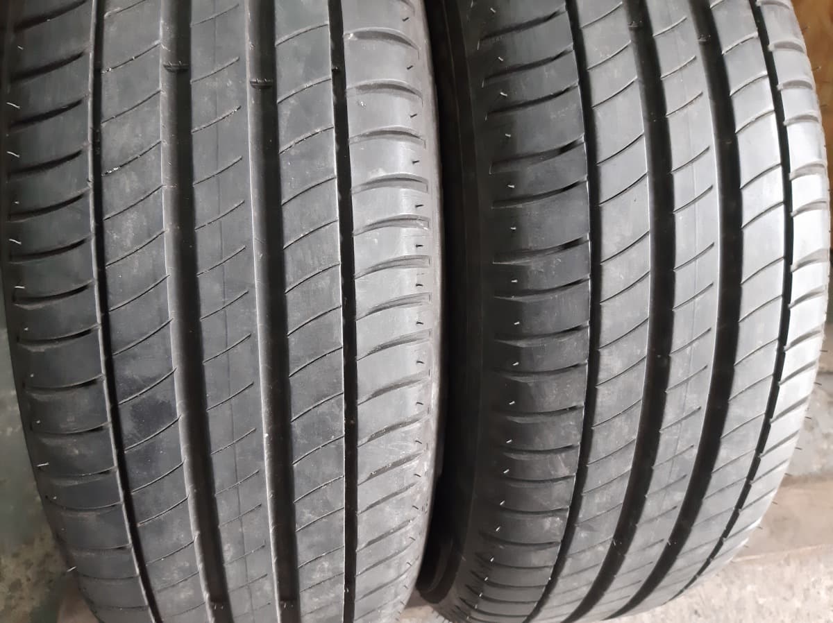 Придбати вживані шини Michelin Primacy 3 / . . 215/60 R 17 Вживані шини з Європи Michelin Primacy 3 / . . 215/60 R 17