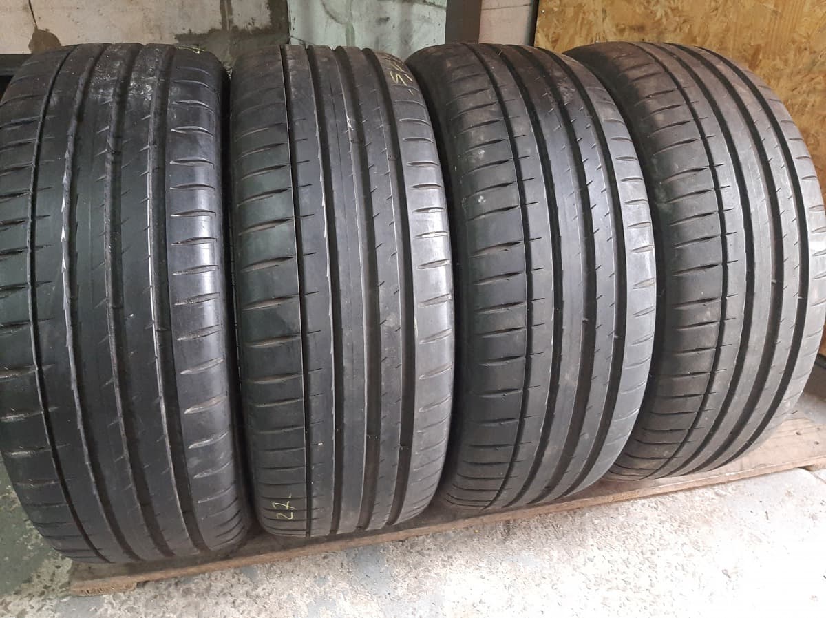 Придбати вживані шини Michelin Pilot Sport 4 225/45 R 19 Вживані шини з Європи Michelin Pilot Sport 4 225/45 R 19