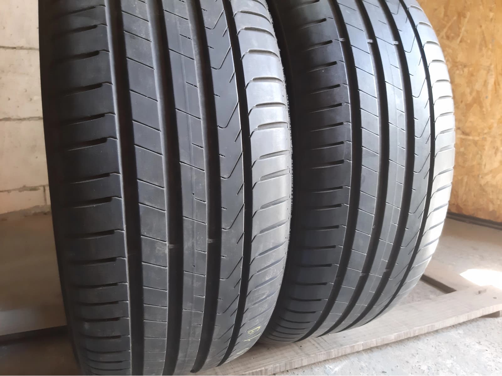 Придбати вживані шини Pirelli Scorpion 255/50 R 19 Вживані шини з Європи Pirelli Scorpion 255/50 R 19