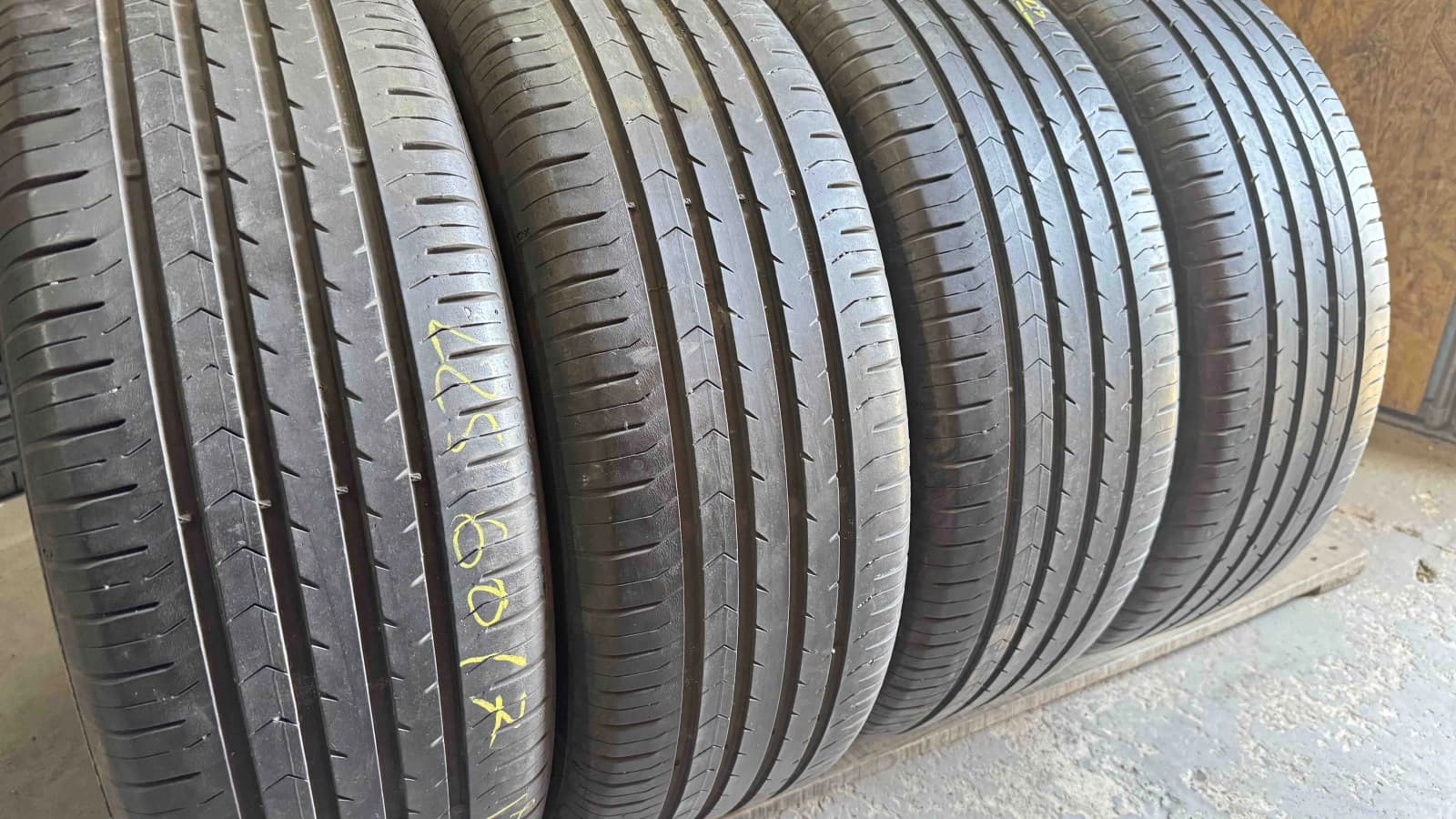 Придбати вживані шини Continental Conti Premium Contact 5 225/60 R 17 Вживані шини з Європи Continental Conti Premium Contact 5 225/60 R 17