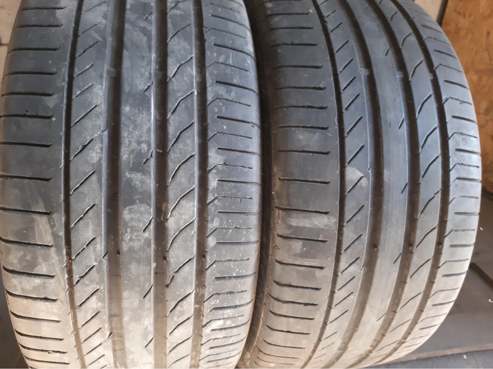 Придбати вживані шини Continental Conti Sport Contact 5 SSR 275/40 R 20 Вживані шини з Європи Continental Conti Sport Contact 5 SSR 275/40 R 20