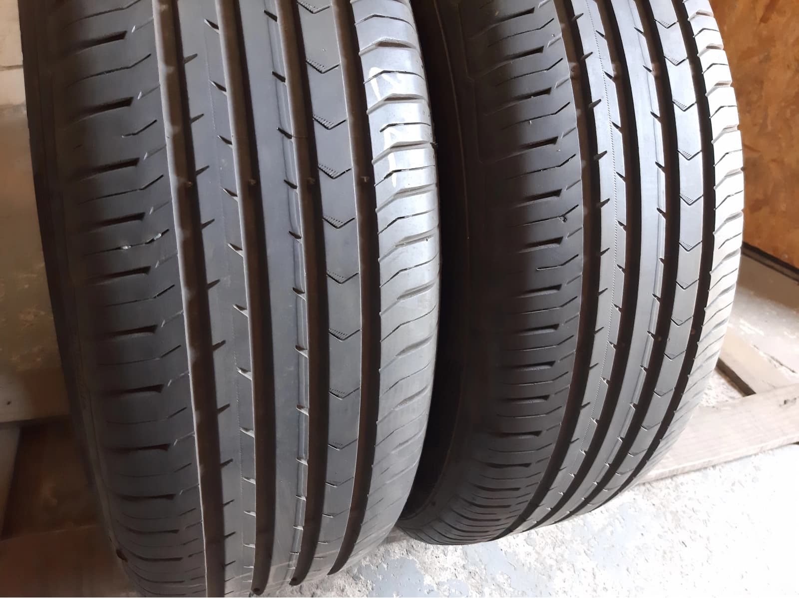 Придбати вживані шини Continental Conti Premium Contact 5 225/65 R 17 Вживані шини з Європи Continental Conti Premium Contact 5 225/65 R 17