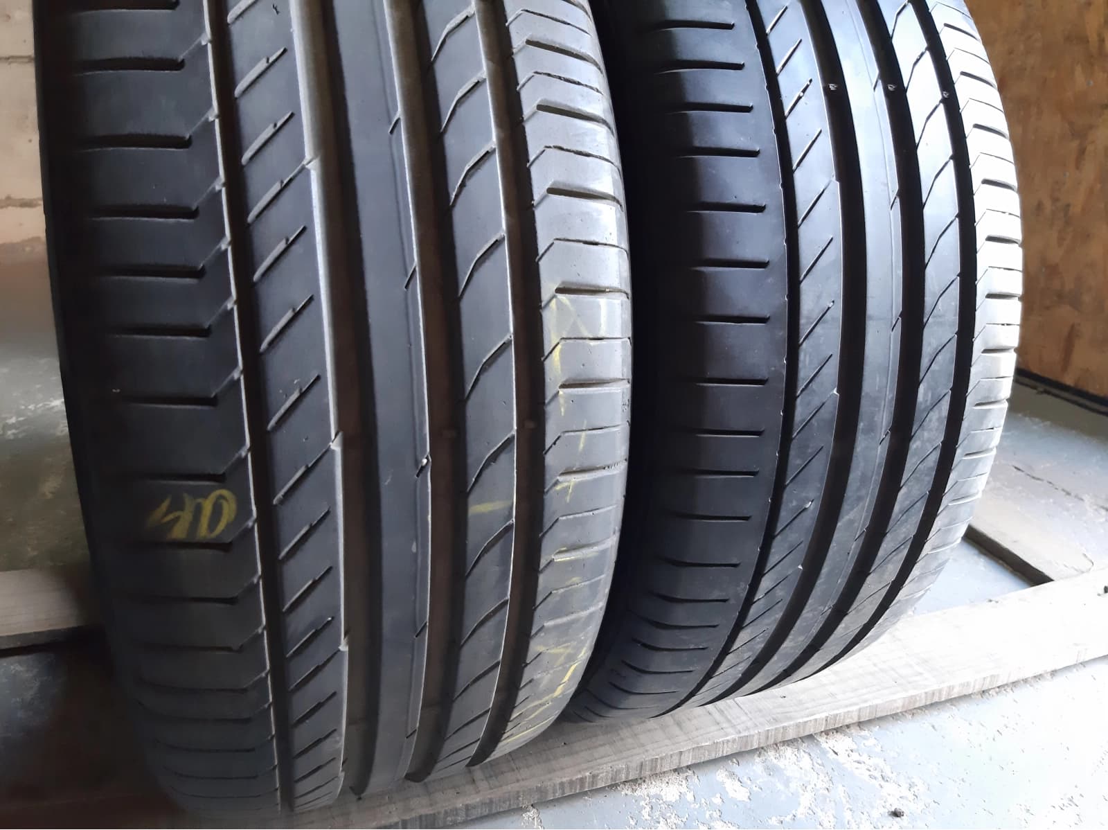 Придбати вживані шини Continental Conti Sport Contact 5 . . 225/45 R 17 Вживані шини з Європи Continental Conti Sport Contact 5 . . 225/45 R 17