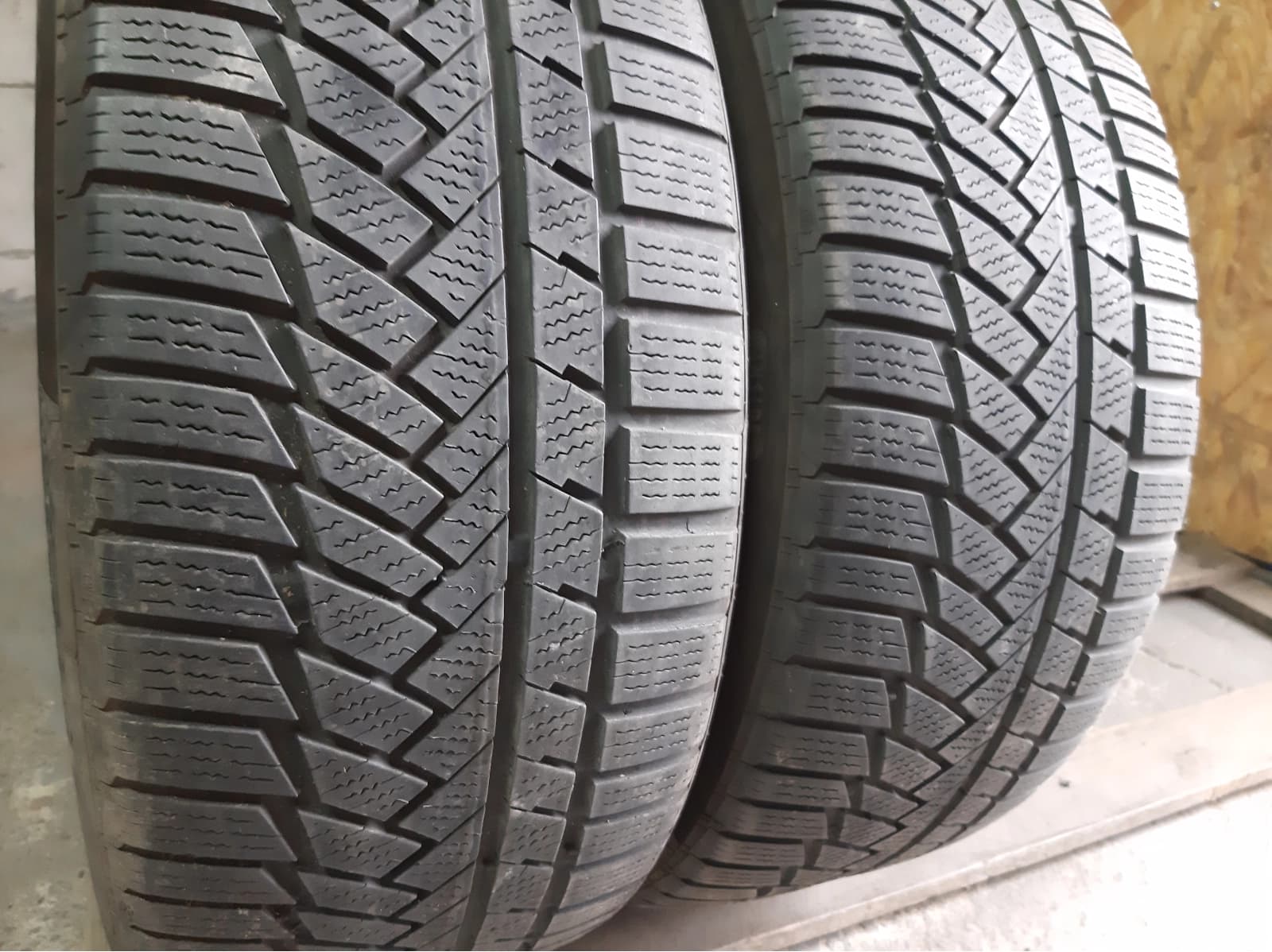 Придбати вживані шини Continental Winter Contact TS 850P . 225/45 R 18 Вживані шини з Європи Continental Winter Contact TS 850P . 225/45 R 18