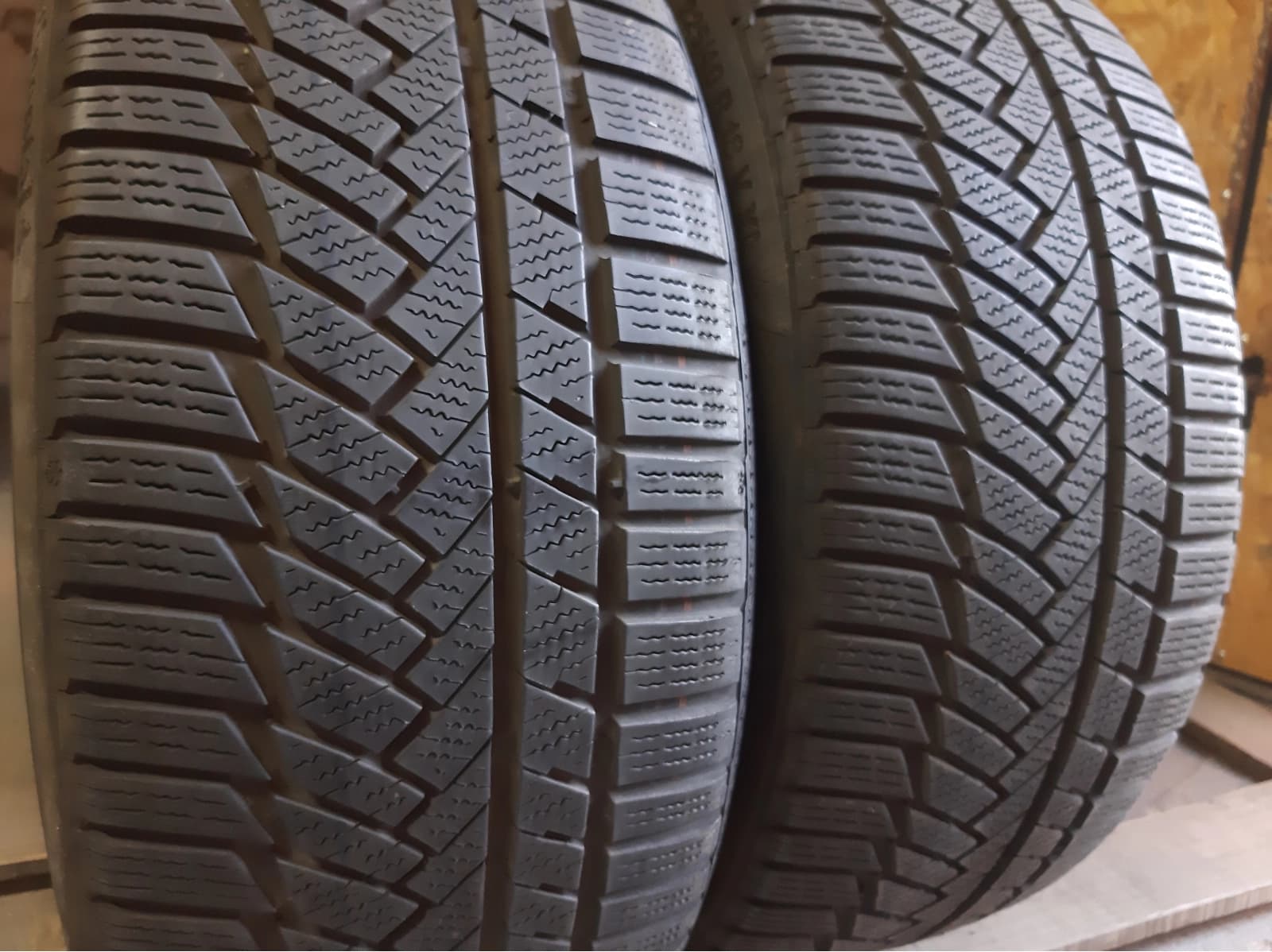 Придбати вживані шини Continental WinterContact TS850P 225/40 R 18 Вживані шини з Європи Continental WinterContact TS850P 225/40 R 18