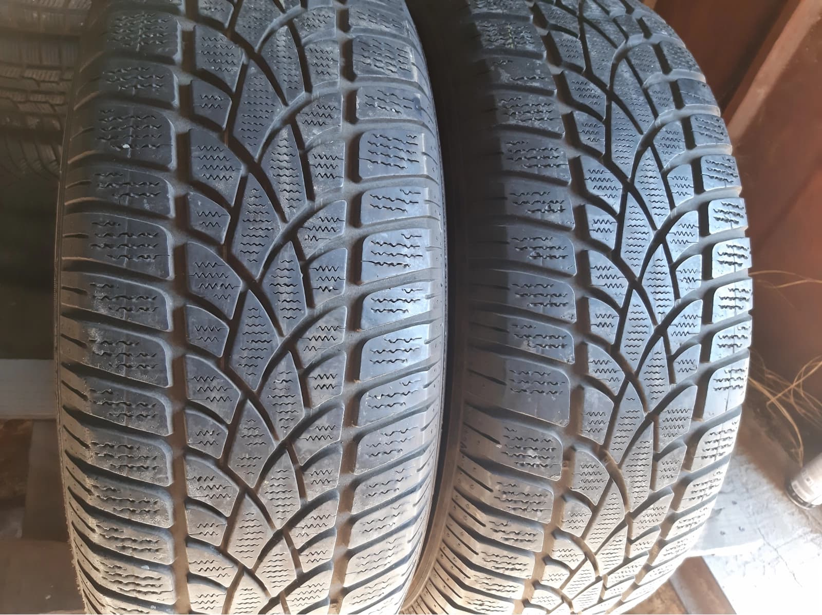 Придбати вживані шини Dunlop SP Winter Sport 3D 235/65 R 17 Вживані шини з Європи Dunlop SP Winter Sport 3D 235/65 R 17