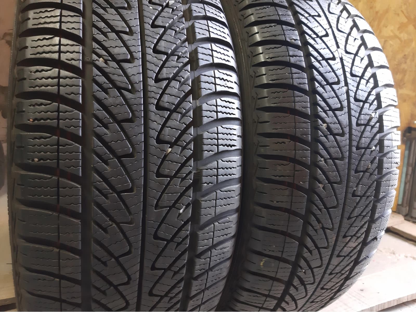 Придбати вживані шини GoodYear Ultra Grip 8 Perfomance . … 215/50 R 17 Вживані шини з Європи GoodYear Ultra Grip 8 Perfomance . … 215/50 R 17