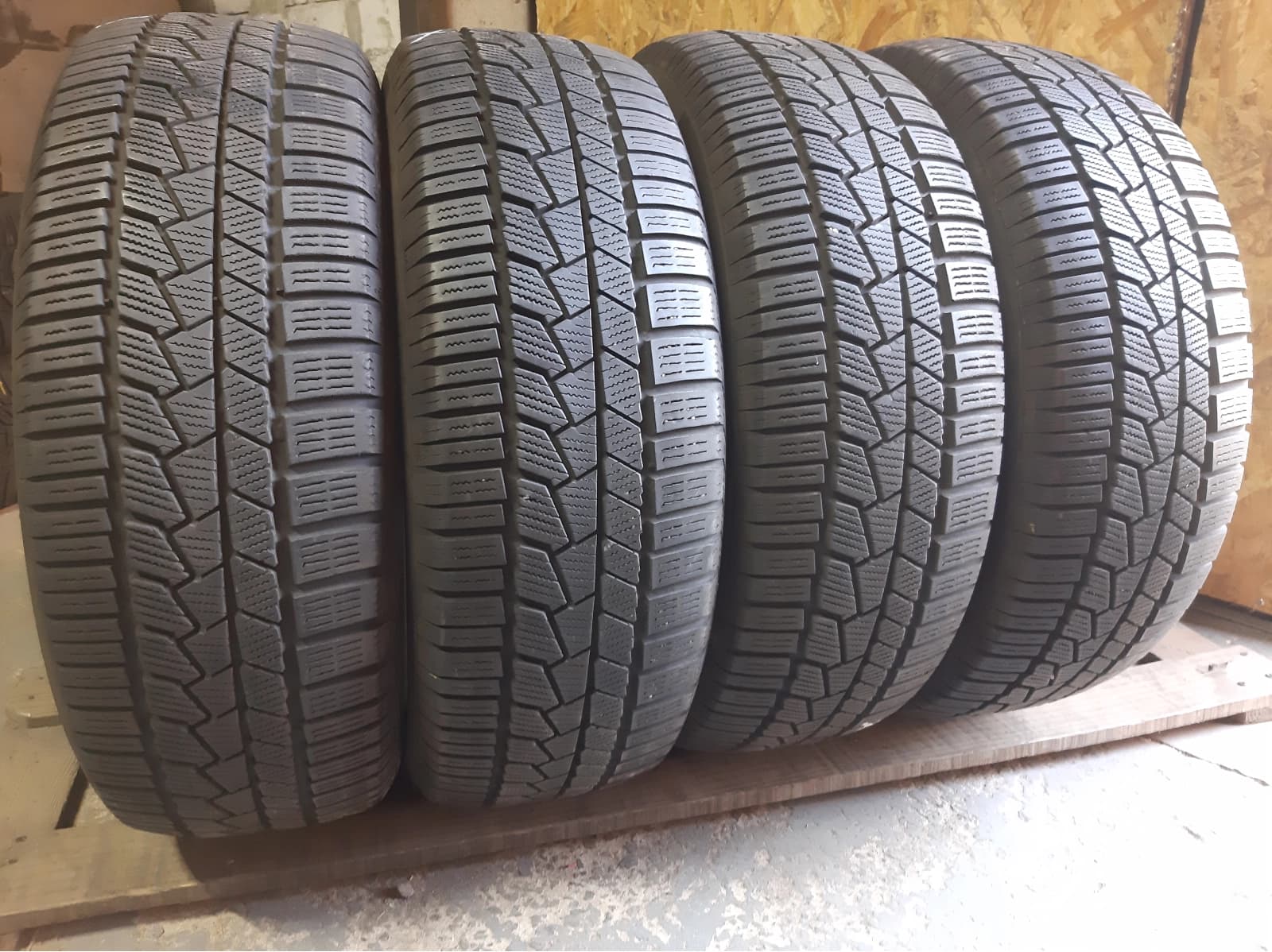Придбати вживані шини Continental Winter Contact TS 860S . 205/60 R 16 Вживані шини з Європи Continental Winter Contact TS 860S . 205/60 R 16