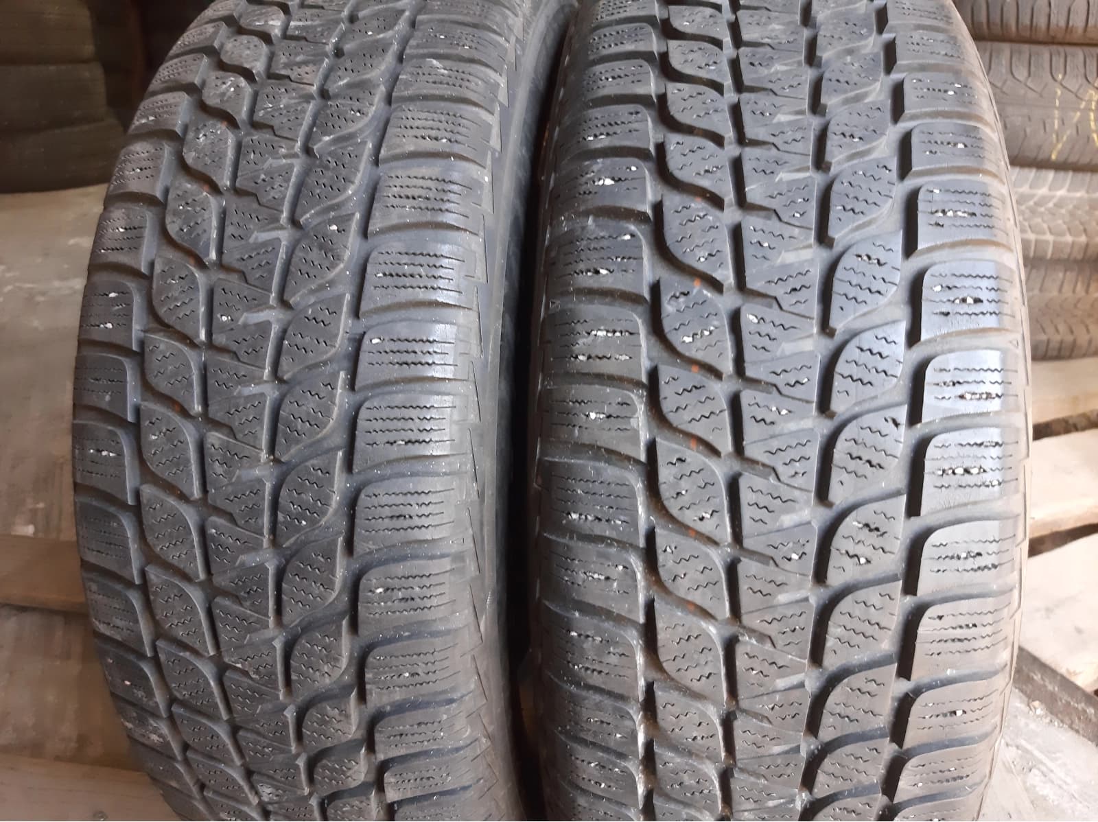 Придбати вживані шини Bridgestone Blizzak LM-25 195/65 R 15 Вживані шини з Європи Bridgestone Blizzak LM-25 195/65 R 15