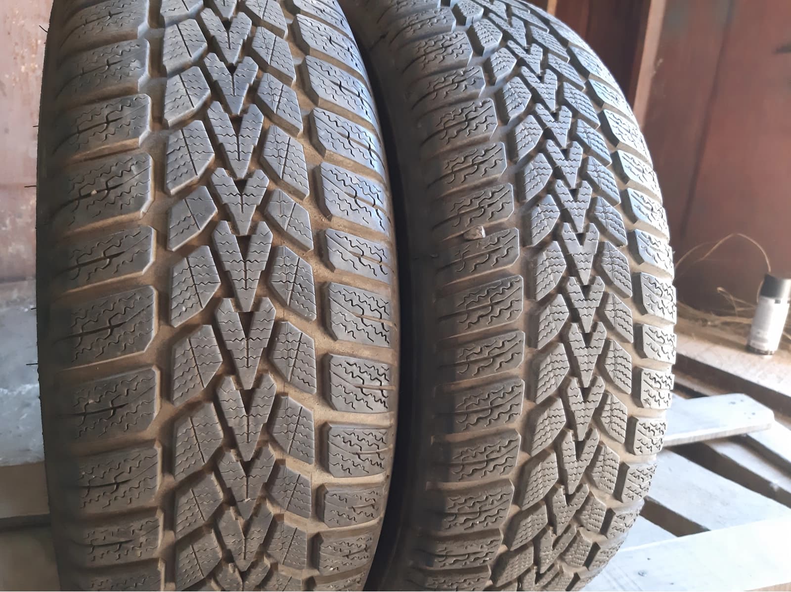 Придбати вживані шини Dunlop Winter Response 7 195/60 R 15 Вживані шини з Європи Dunlop Winter Response 7 195/60 R 15