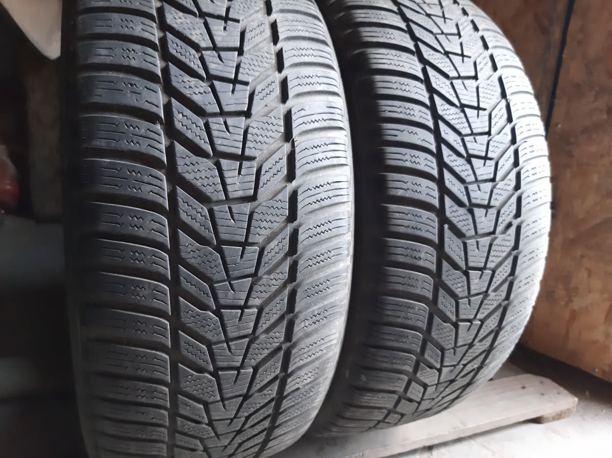 Придбати вживані шини Hankook Winter EVO3 X 235/50 R 18 Придбати вживані шини Hankook Winter EVO3 X 235/50 R 18