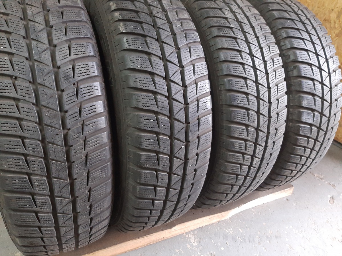 Придбати вживані шини Falken EuroWinter HS 449 205/70 R 16 Придбати вживані шини Falken EuroWinter HS 449 205/70 R 16