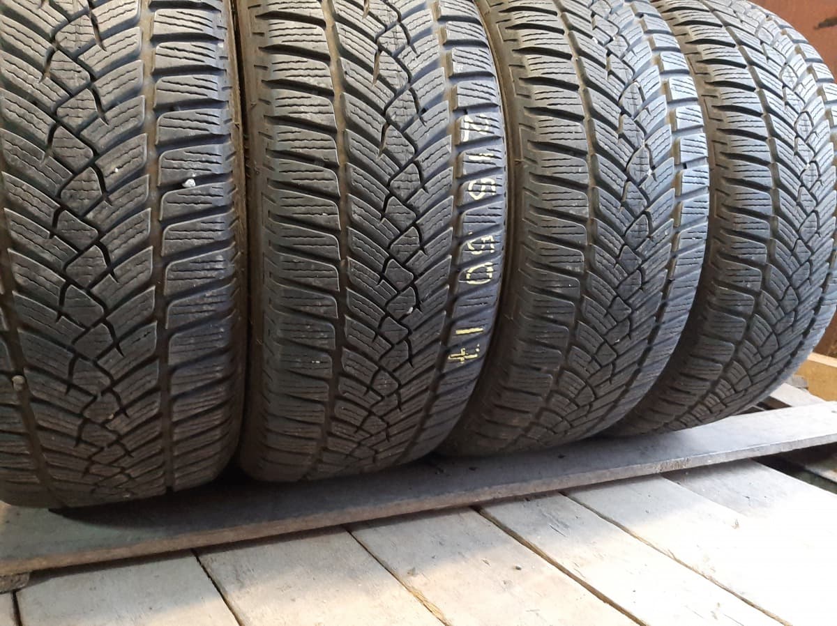 Придбати вживані шини Fulda Kristall Control HP 2 215/50 R 17 Придбати вживані шини Fulda Kristall Control HP 2 215/50 R 17