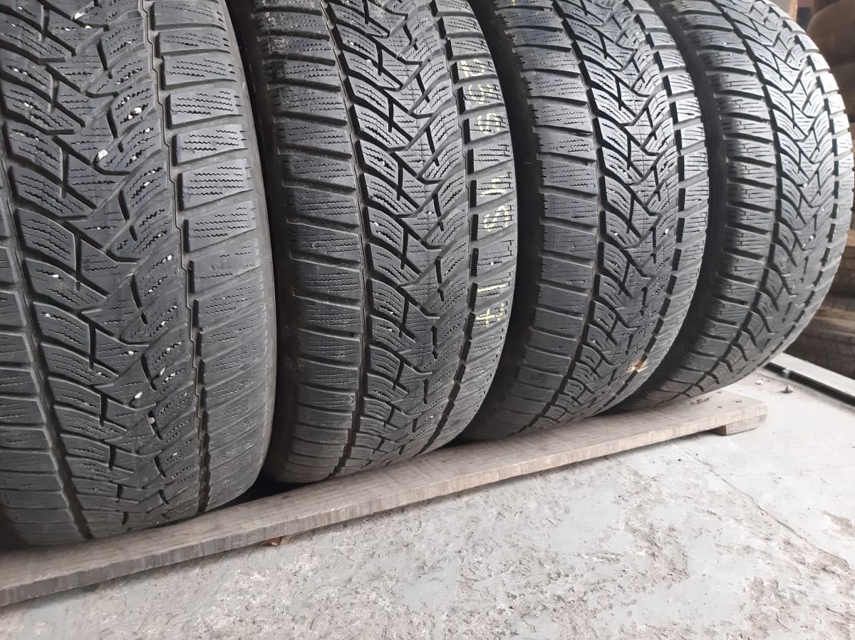 Придбати вживані шини Dunlop WinterSport 5 235/45 R 17 Придбати вживані шини Dunlop WinterSport 5 235/45 R 17