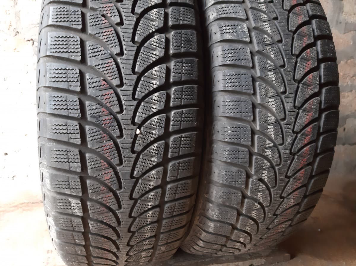 Придбати вживані шини Bridgestone Blizzak LM-80 EVO 235/60 R 18 Придбати вживані шини Bridgestone Blizzak LM-80 EVO 235/60 R 18