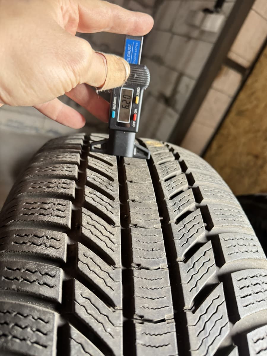 Шини б/у Continental WinterContact TS870P    235/55 R 18 Вживані шини Continental WinterContact TS870P    235/55 R 18