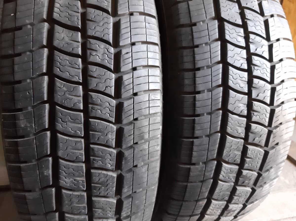 Придбати вживані шини Vredestein Comtrac 2 215/70 R 15C Придбати вживані шини Vredestein Comtrac 2 215/70 R 15C