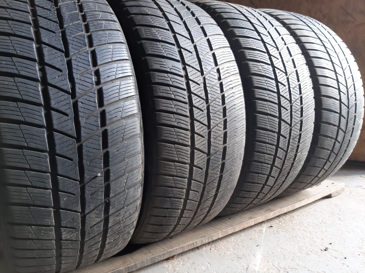 Придбати вживані шини Barum Polaris 5     235/45 R 18 Придбати вживані шини Barum Polaris 5     235/45 R 18