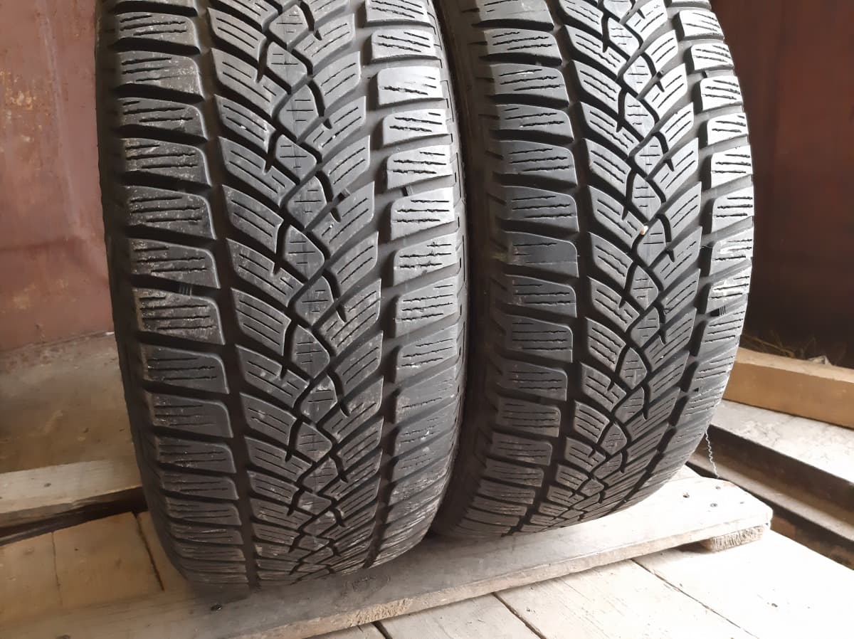 Придбати вживані шини Fulda Kristall Control HP 2 … 215/55 R 17 Придбати вживані шини Fulda Kristall Control HP 2 … 215/55 R 17