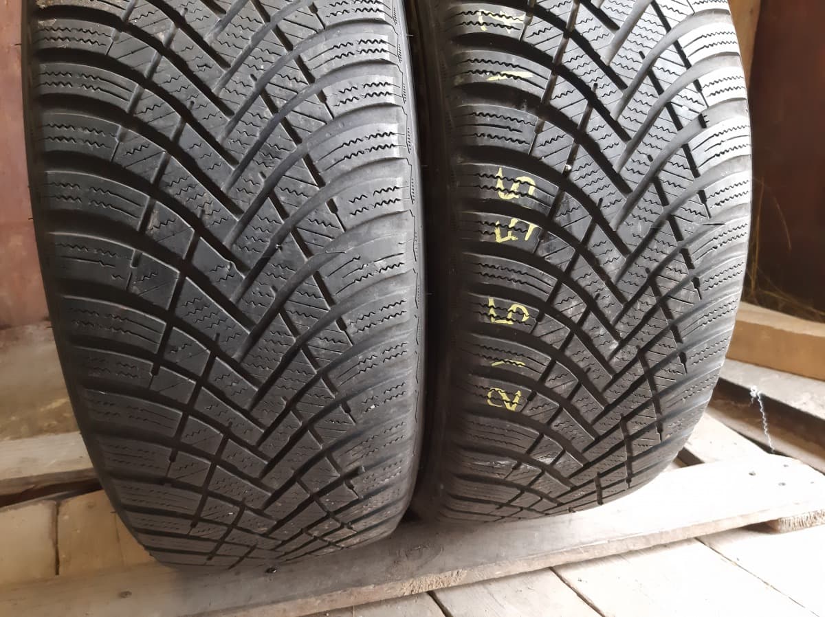 Придбати вживані шини Hankook Winter i*Cept evo RS 3 … 215/55 R 17 Придбати вживані шини Hankook Winter i*Cept evo RS 3 … 215/55 R 17