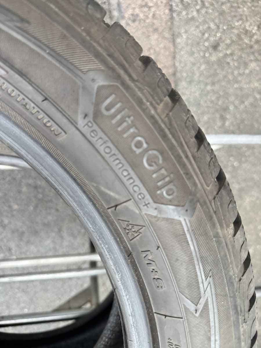 Шини б/у GoodYear Ultra Grip Performance +     205/55 R 17 Вживані шини GoodYear Ultra Grip Performance +     205/55 R 17