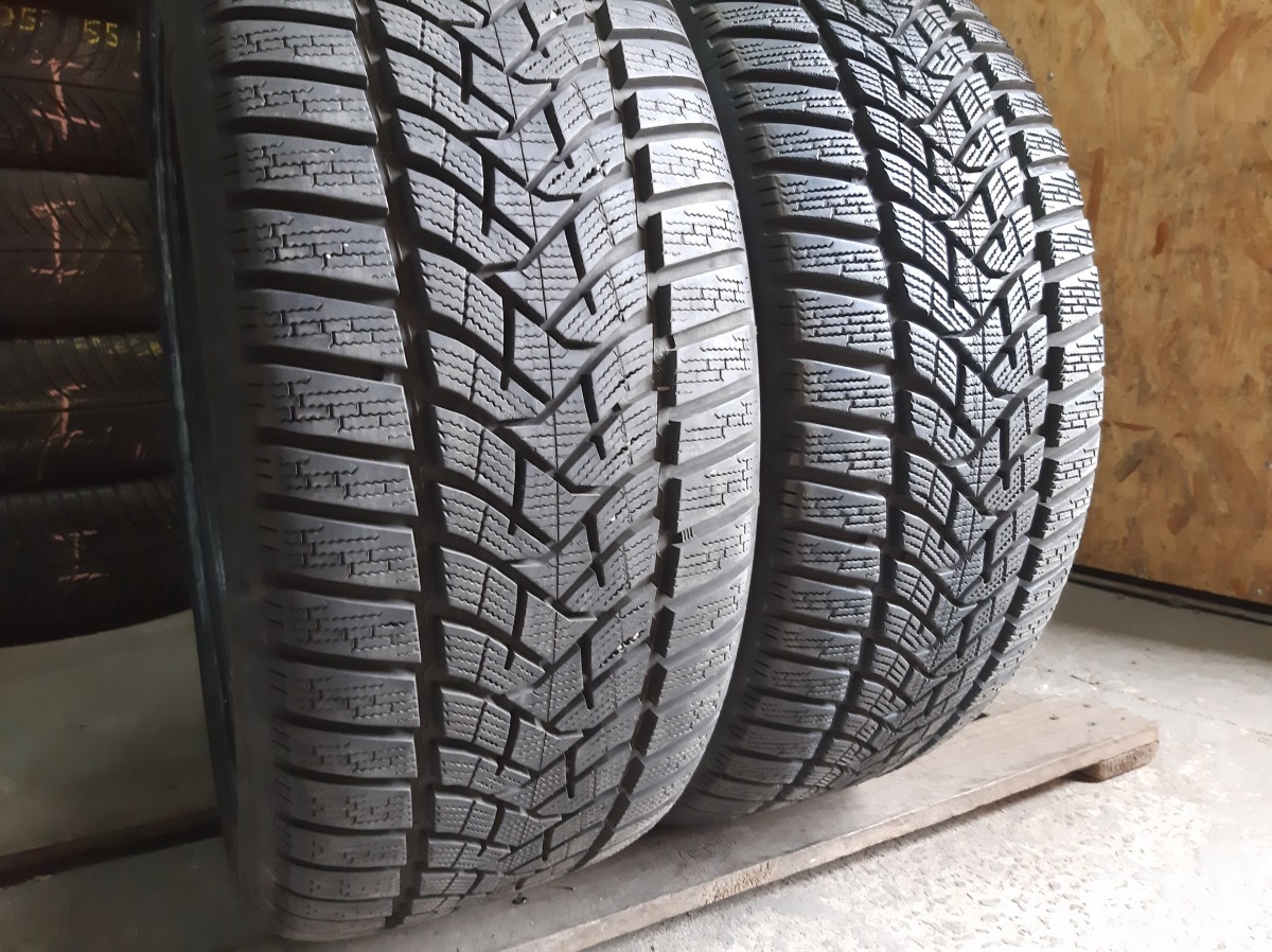 Придбати вживані шини Dunlop Winter Sport 5  245/45 R 19 Придбати вживані шини Dunlop Winter Sport 5  245/45 R 19