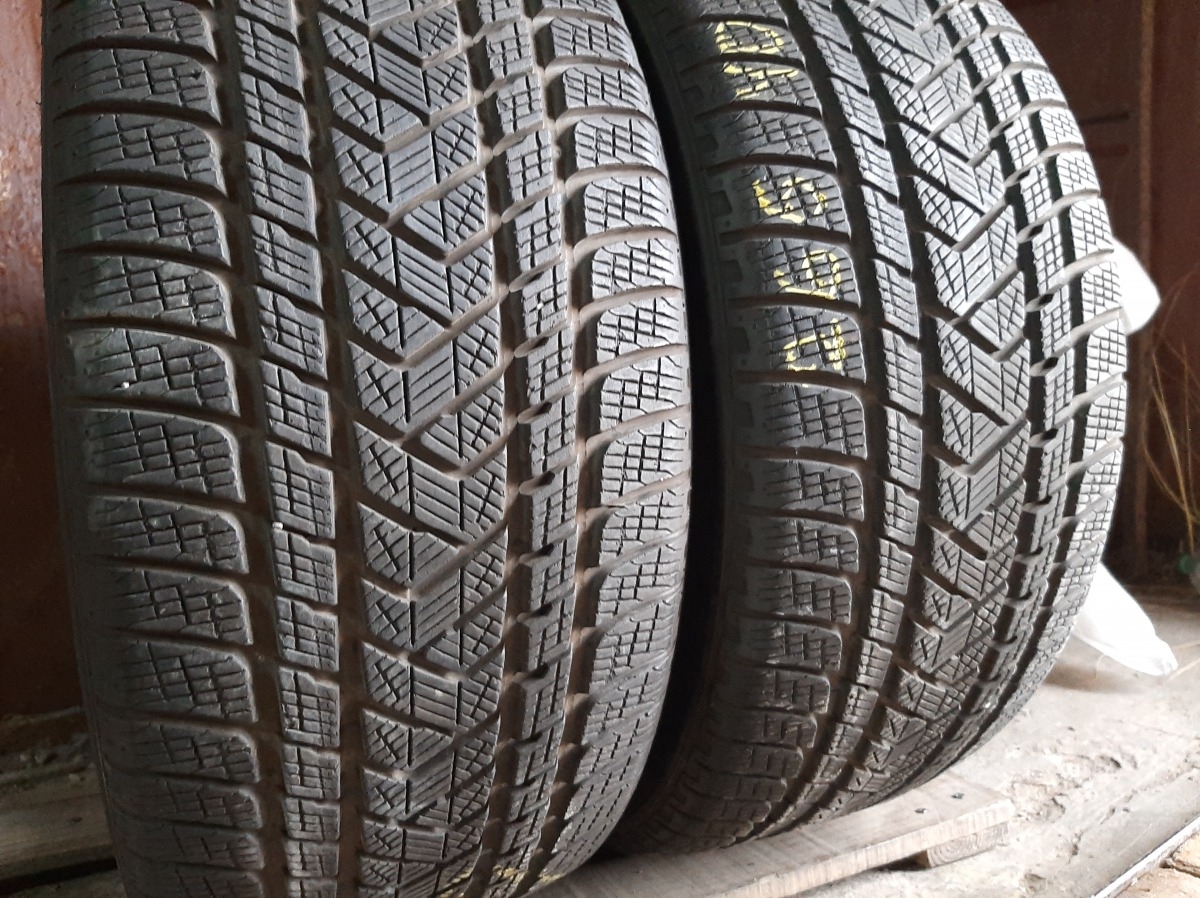Придбати вживані шини Pirelli Scorpion Winter. 265/40 R 21 Придбати вживані шини Pirelli Scorpion Winter. 265/40 R 21