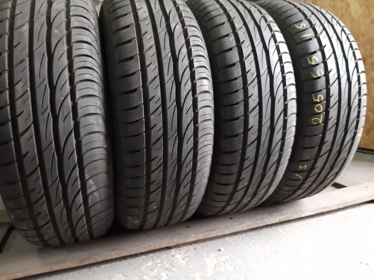 Придбати вживані шини Barum Bravuris 2 205/65 R 15 Придбати вживані шини Barum Bravuris 2 205/65 R 15