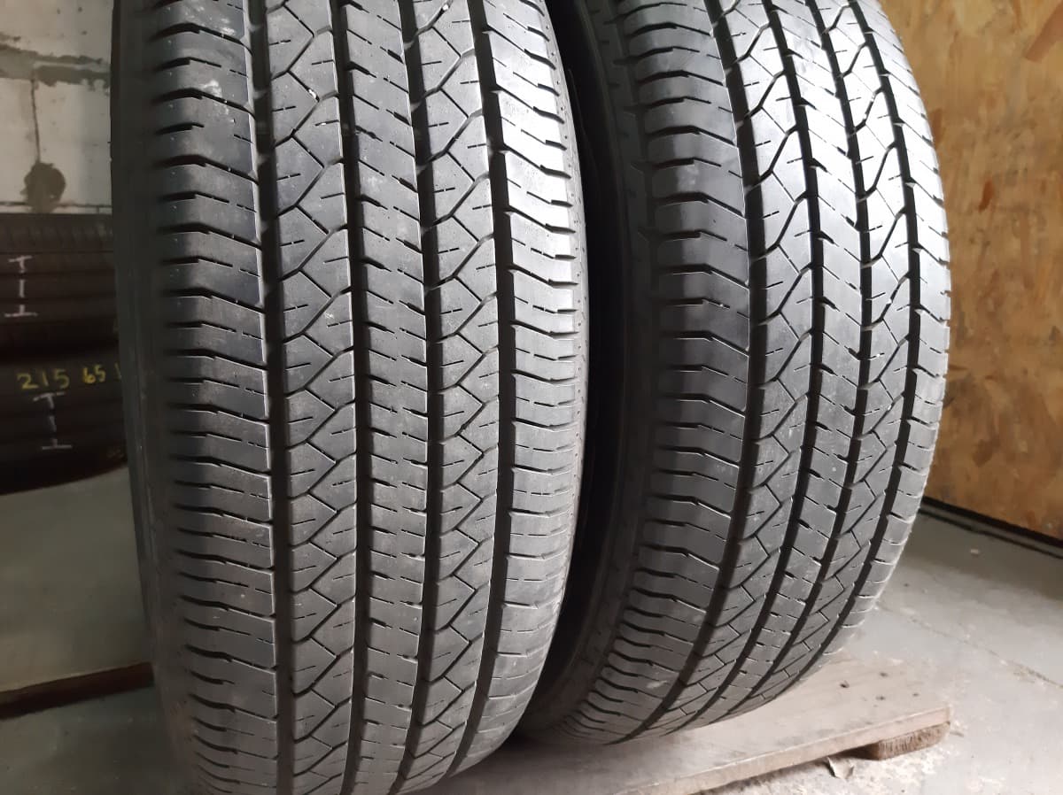 Придбати вживані шини Dunlop SP Sport 270 … 215/65 R 16 Придбати вживані шини Dunlop SP Sport 270 … 215/65 R 16