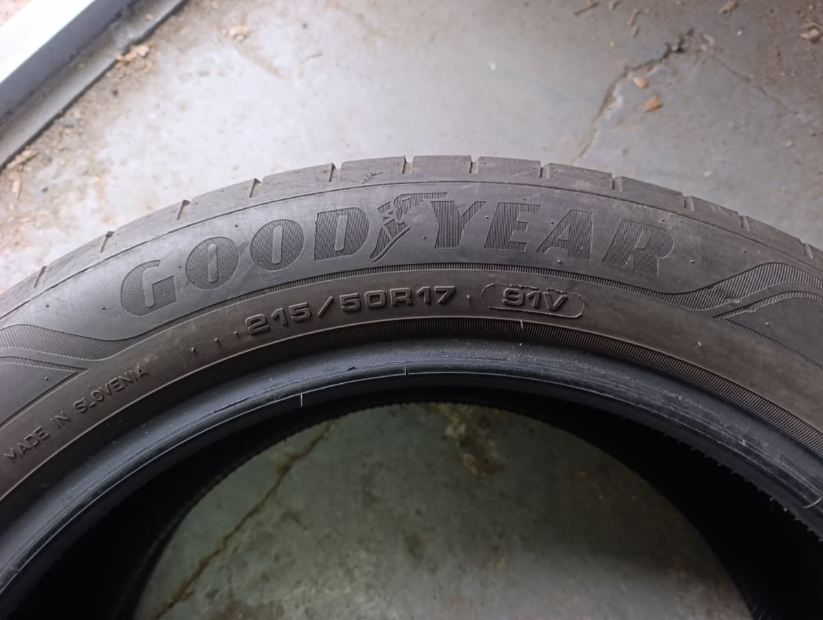 Шини б/у GoodYear Efficient Grip  .     . 215/50 R 17 Вживані шини GoodYear Efficient Grip  .     . 215/50 R 17