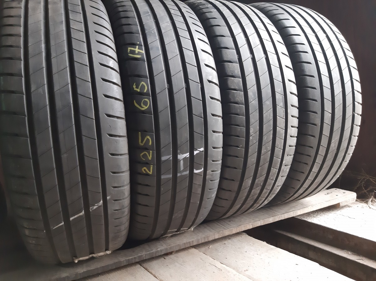 Придбати вживані шини Bridgestone Turanza T005      … 225/65 R 17 Придбати вживані шини Bridgestone Turanza T005      … 225/65 R 17