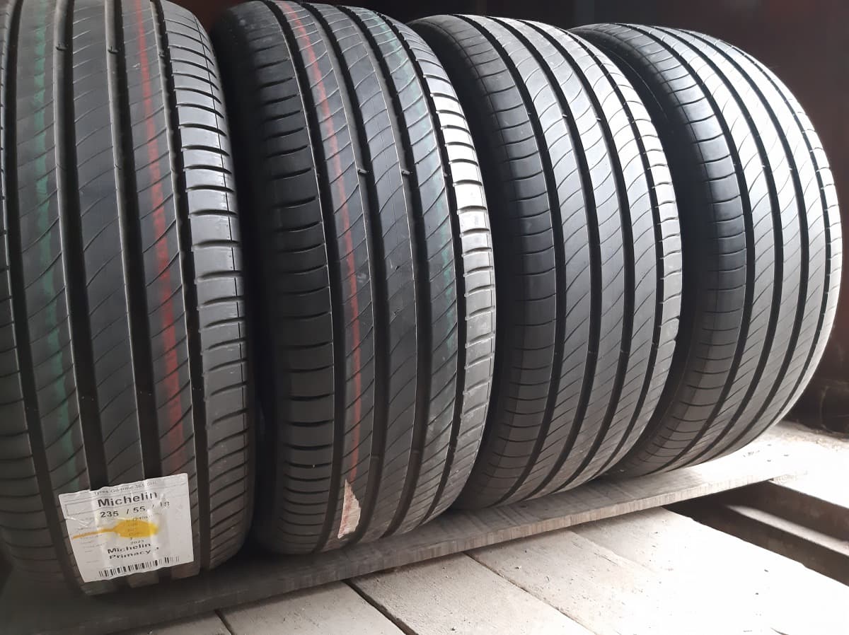 Придбати вживані шини Michelin Primacy 4 . 235/55 R 18 Придбати вживані шини Michelin Primacy 4 . 235/55 R 18