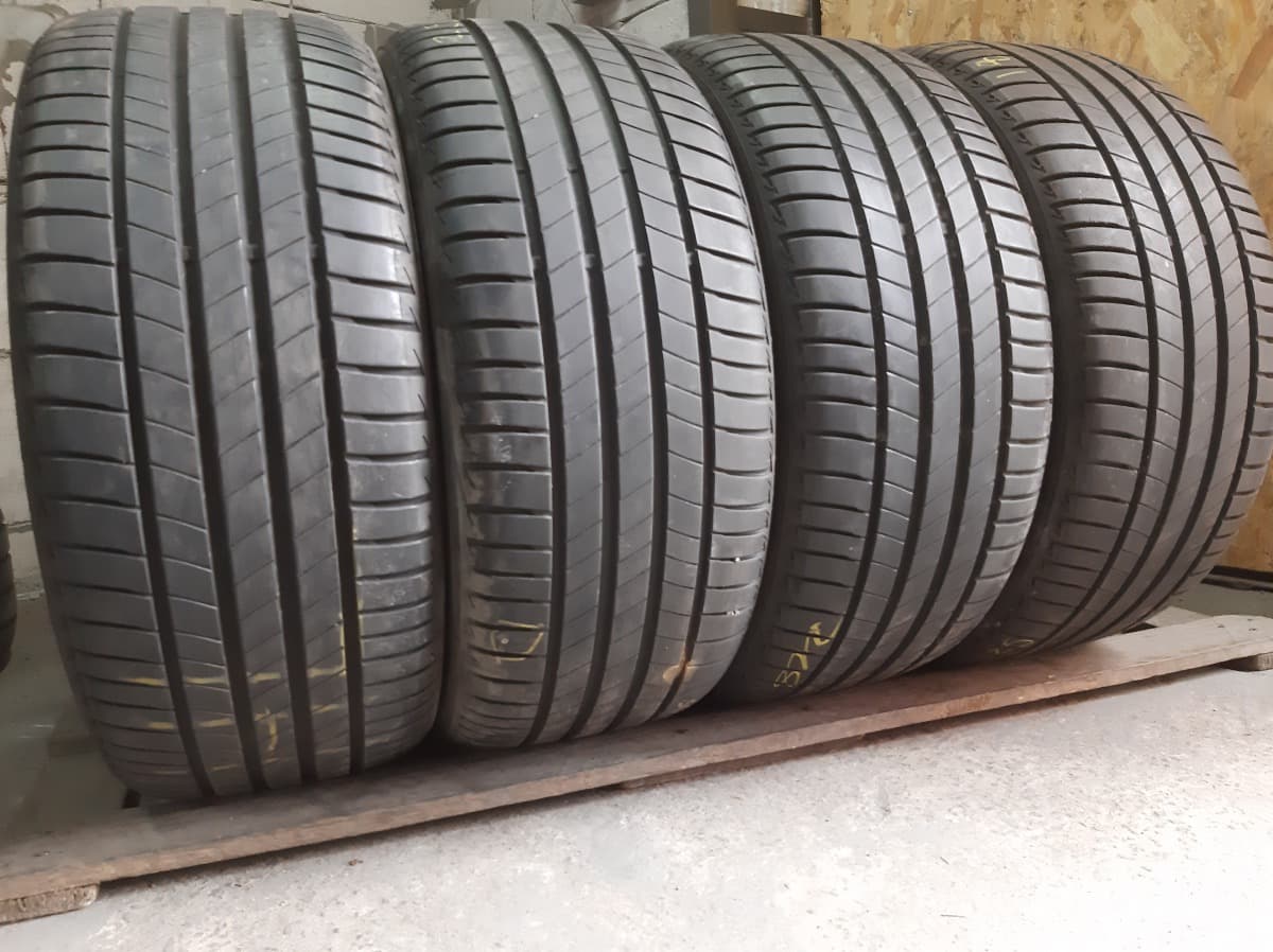 Придбати вживані шини Bridgestone Turanza T005 . 245/40 R 19 Придбати вживані шини Bridgestone Turanza T005 . 245/40 R 19