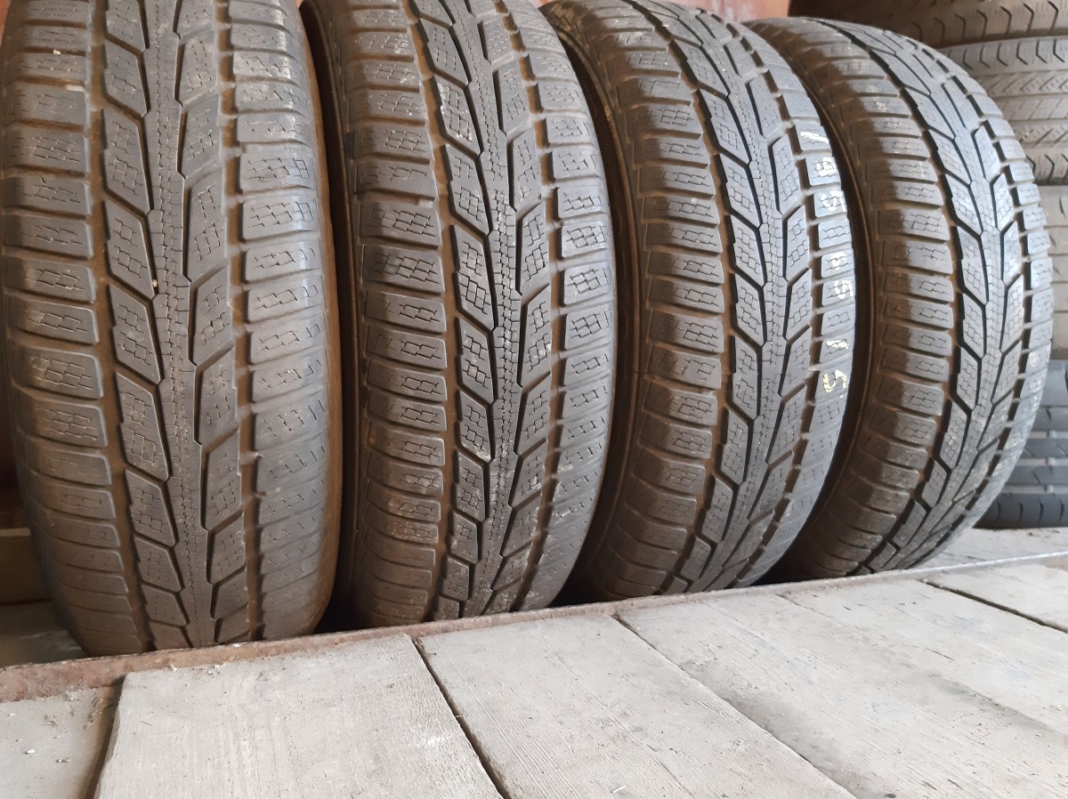 Придбати вживані шини Semperit Master-Grip . 195/65 R 15 Придбати вживані шини Semperit Master-Grip . 195/65 R 15