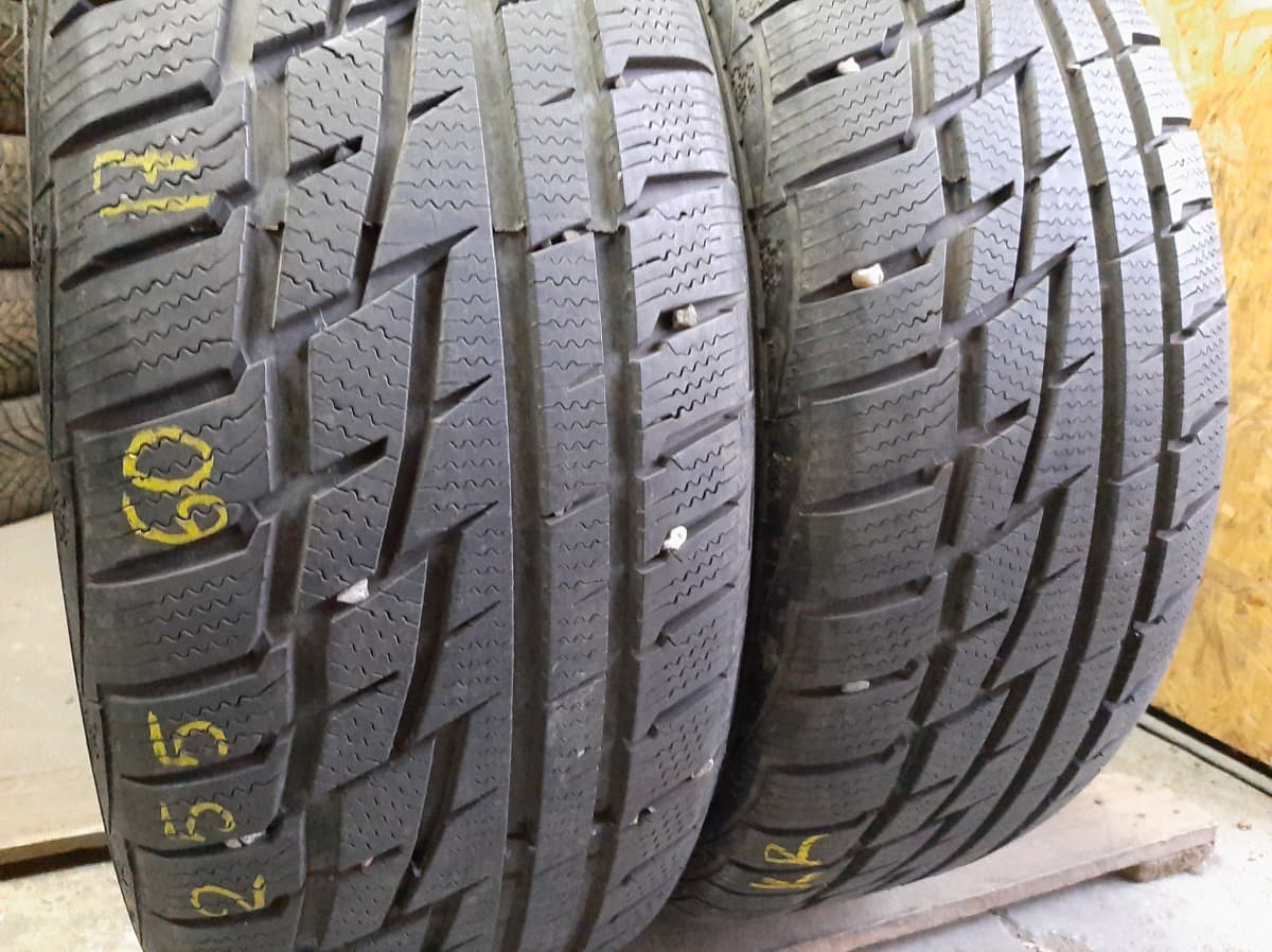 Придбати вживані шини Matador Sibir Snow MP 22 … 255/60 R 17 Придбати вживані шини Matador Sibir Snow MP 22 … 255/60 R 17