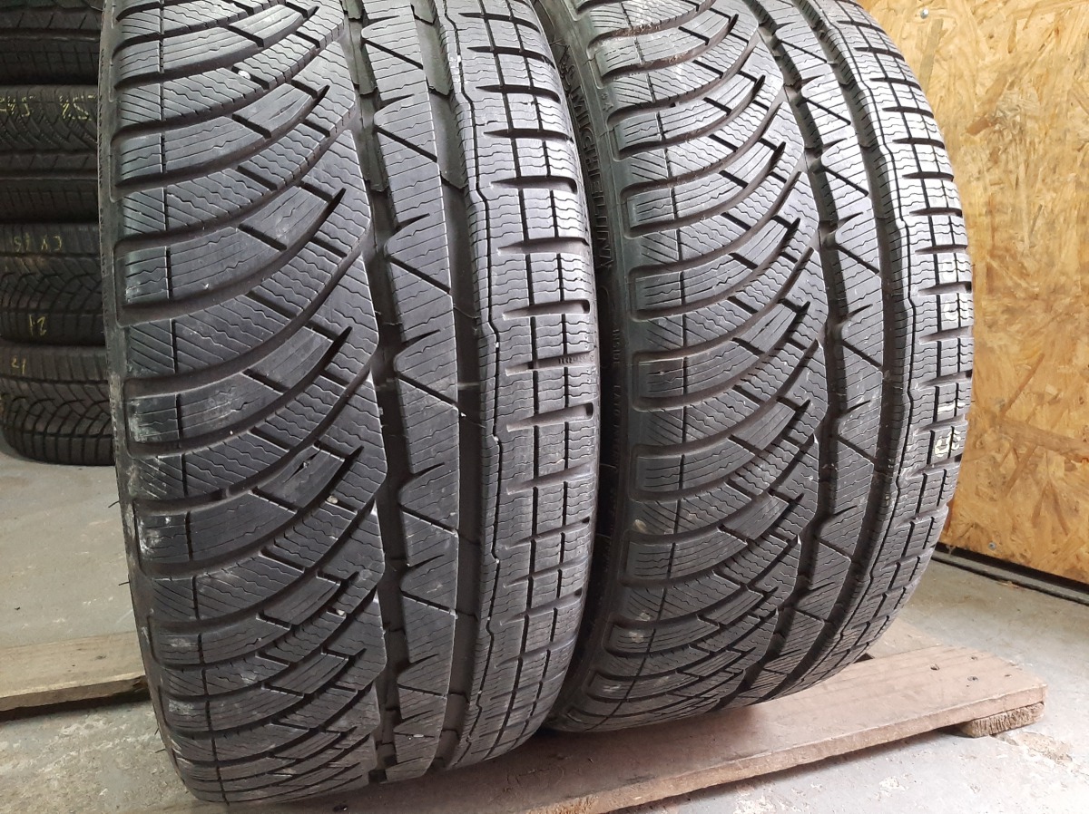 Придбати вживані шини Michelin Pilot Alpin PA 4 / 225/35 R 19 Придбати вживані шини Michelin Pilot Alpin PA 4 / 225/35 R 19