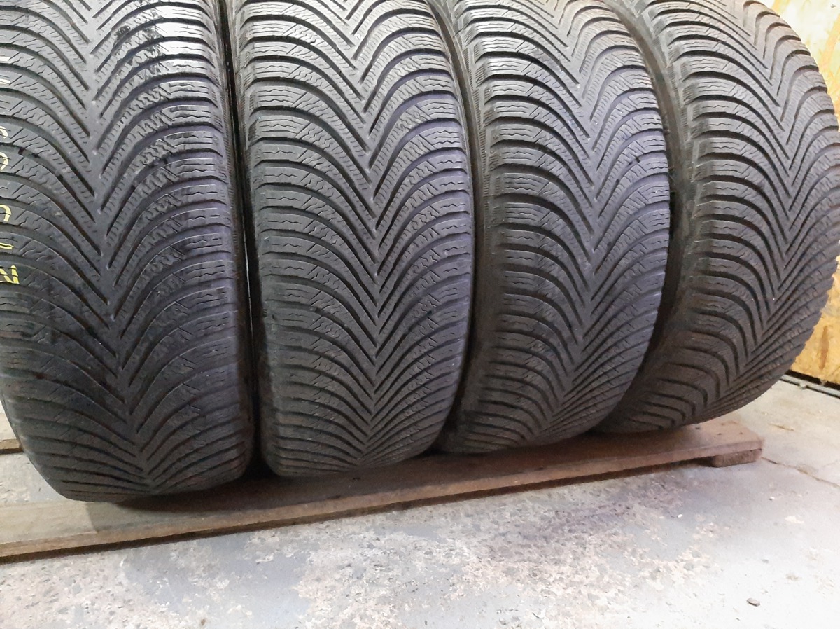 Придбати вживані шини Michelin Alpin 5 215/55 R 17 Придбати вживані шини Michelin Alpin 5 215/55 R 17