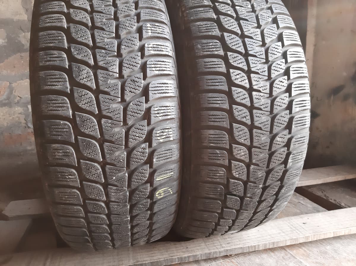 Придбати вживані шини Bridgestone Blizzak LM-25 205/55 R 16 Придбати вживані шини Bridgestone Blizzak LM-25 205/55 R 16