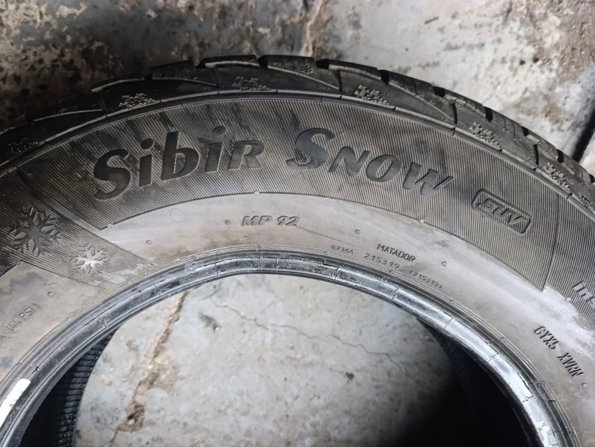 Шини б/у Matador Sibir Snow . 225/70 R 16 Вживані шини Matador Sibir Snow . 225/70 R 16